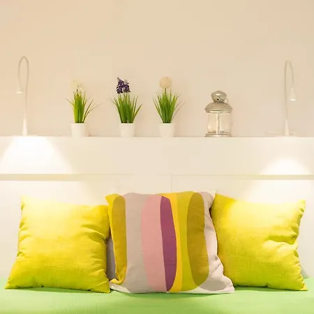 Giavi House *
